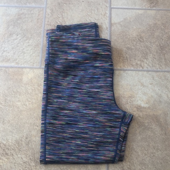 Athletic Leggings - Picture 4 of 5